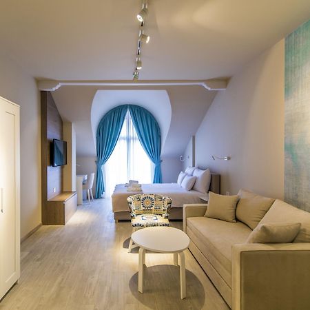 Garni Hotel D10 เบลเกรด ภายนอก รูปภาพ