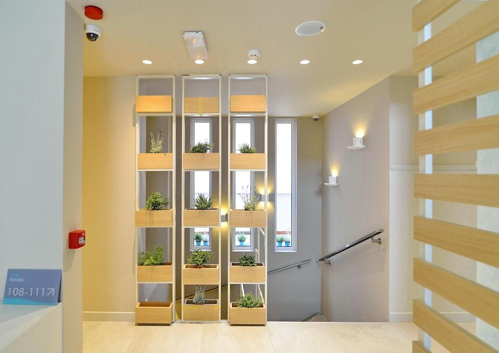 Garni Hotel D10 เบลเกรด ภายนอก รูปภาพ
