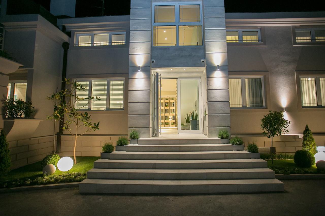 Garni Hotel D10 เบลเกรด ภายนอก รูปภาพ